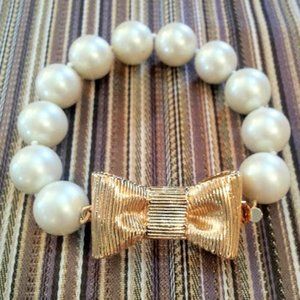 Kate Spade All Wrapped Up Large Cream Pearl Gold Bow Clasp Bracelet 8.25"